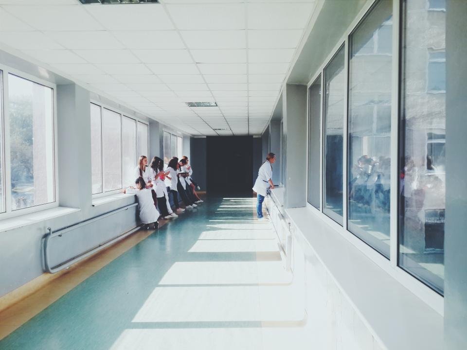 Hospital corridor, in-network care costs less under most health plans